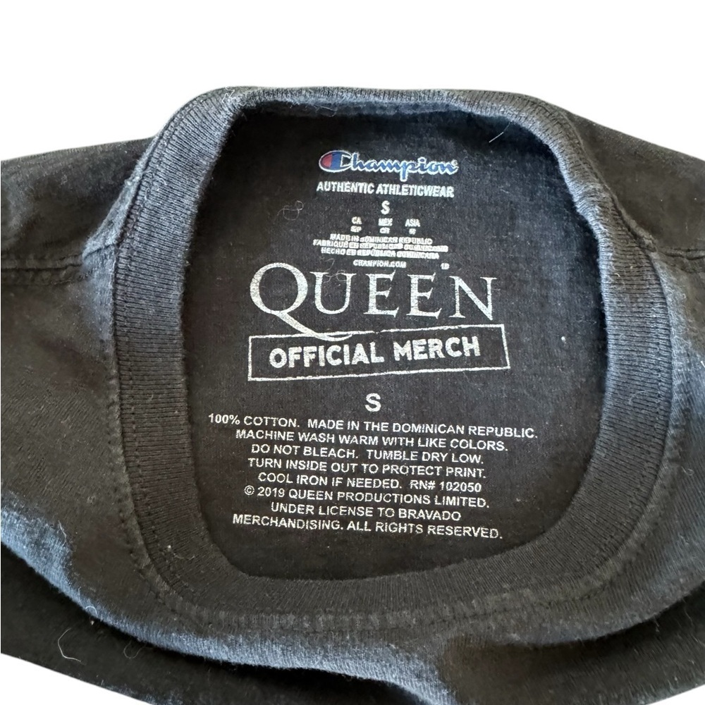 Freddie Mercury T-Shirt in Black - Picture 4 of 5